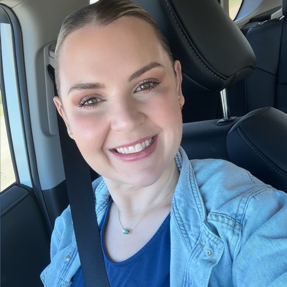 Meet your Posher, Kyndal - Picture 2 of 3